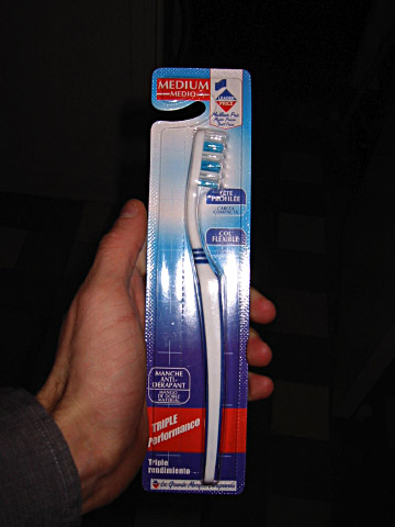 Une brosse à dents