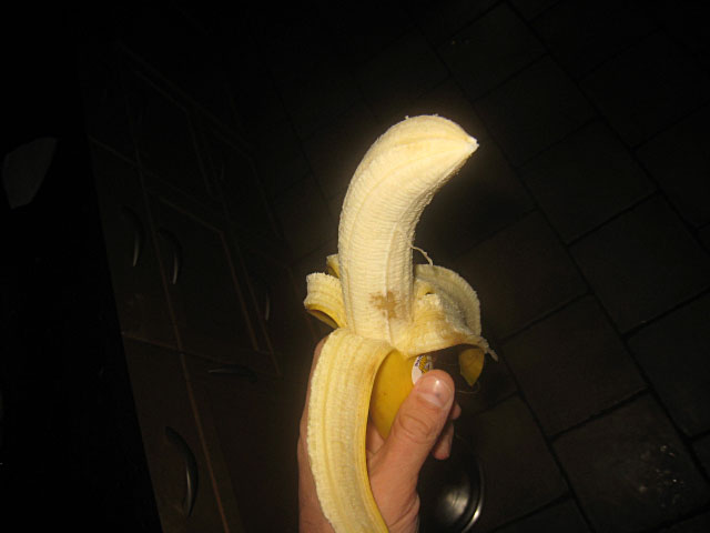 Je mange une banane