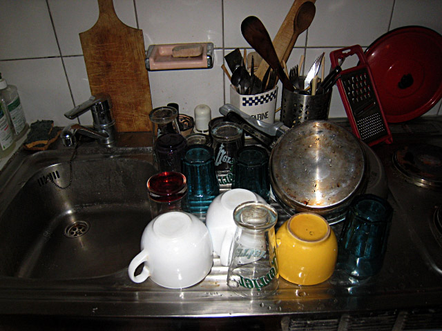 Je fais la vaisselle