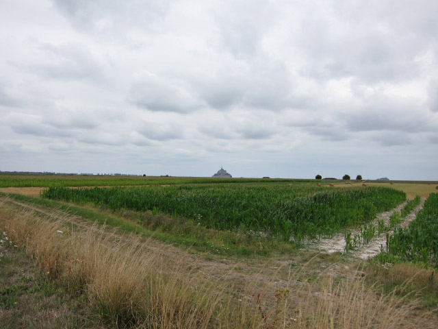 Je m'approche du Mont Saint-Michel