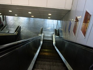 J'emprunte l'escalator