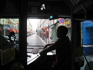 Le bus roule