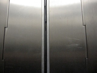 J'emprunte l'ascenseur