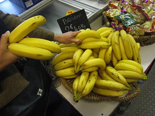 Nous achetons des bananes