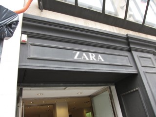 Je vais chez Zara
