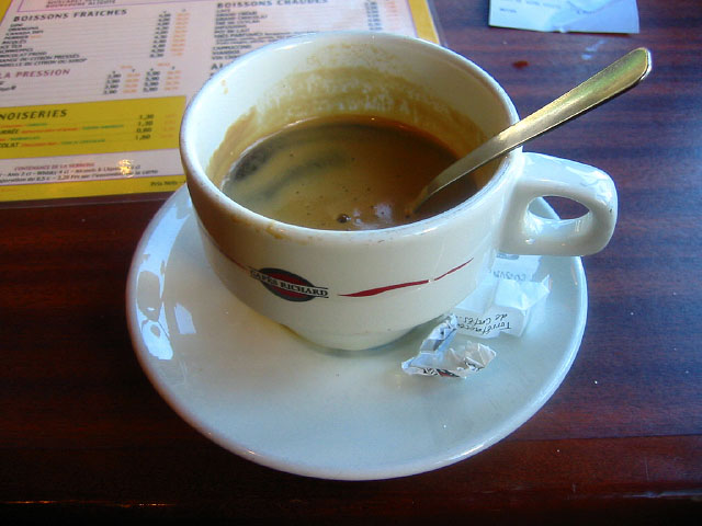 Nous allons boire un café