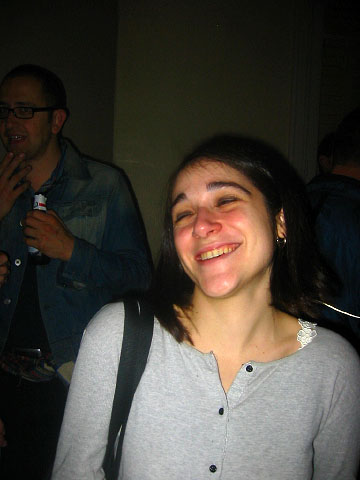 Sabine me présente Adrienne qu'elle vient de rencontrer
