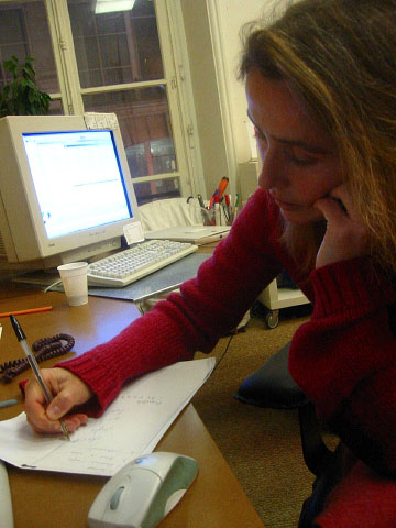 Liz au téléphone