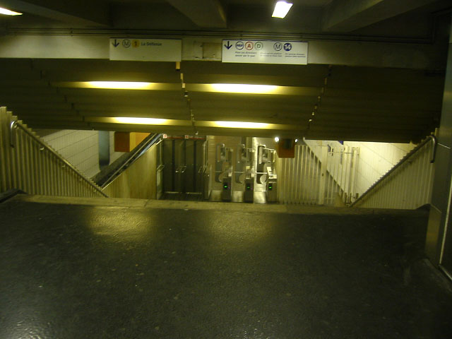 Nous prenons le métro