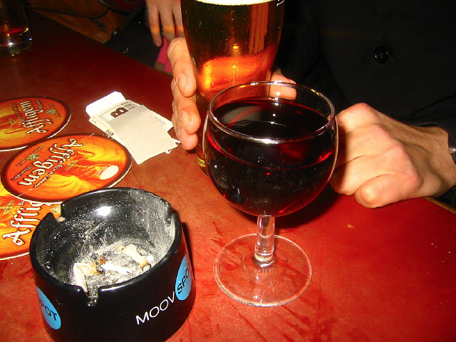 Je bois du vin