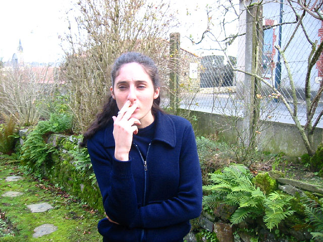 Nous allons fumer une clope dans le jardin