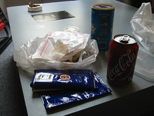 Je mange et je fume