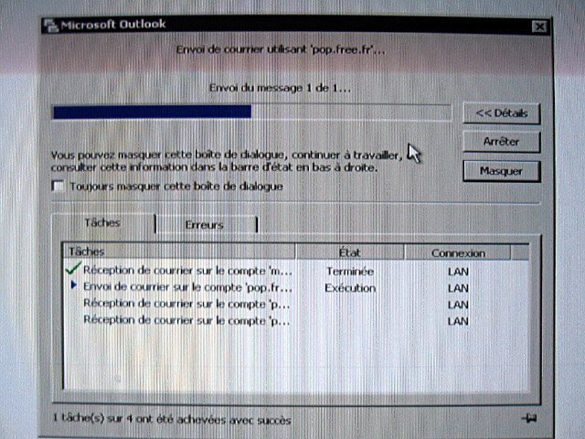 Je regarde mes emails