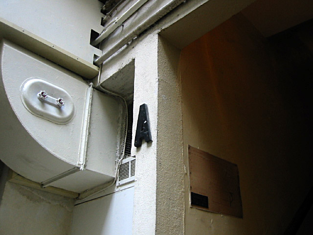 J'emprunte l'escalier A