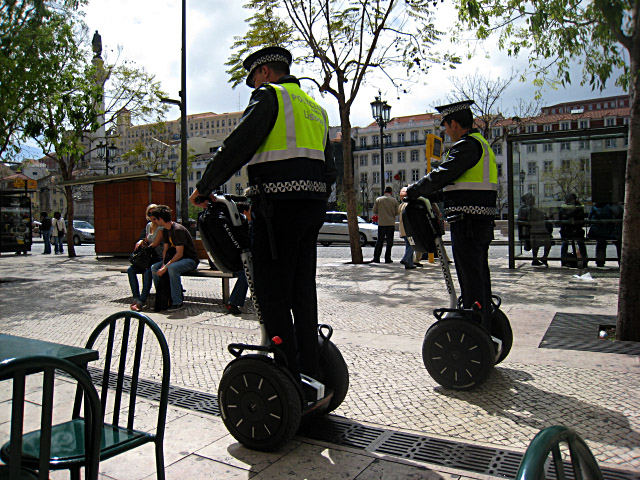 Des policiers