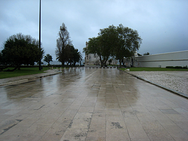 Nous approchons de la tour de Belem