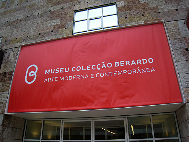 Nous trouvons finalement l'entrée du musée