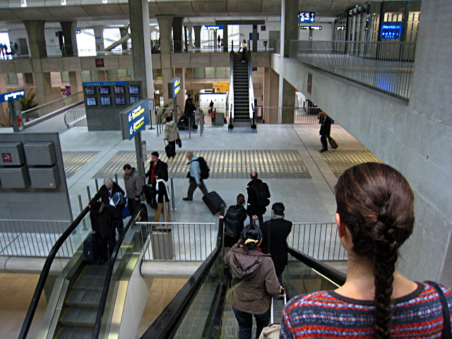 Nous allons vers la gare de RER