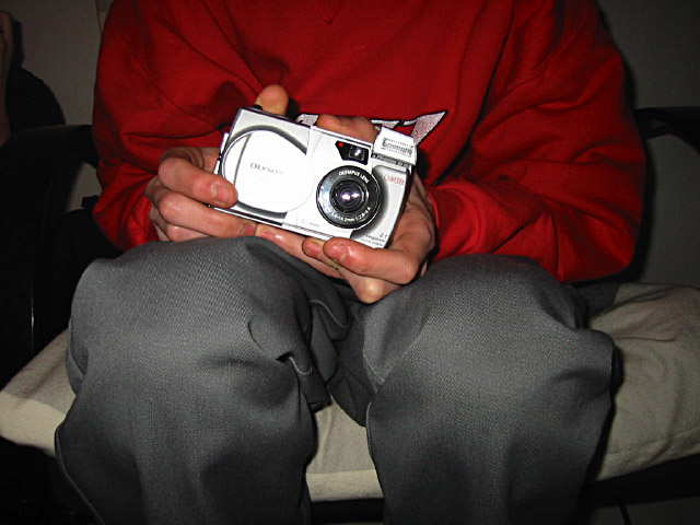Je discute longuement avec un fou de photo numérique qui n'aime pas qu'on le prenne en photo