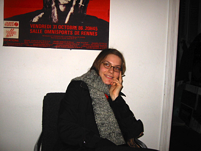 Mohini s'est préparée à partir. L.D et Olivier viennent nous chercher