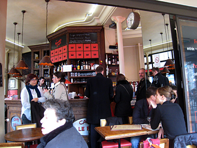 L'intérieur de la brasserie