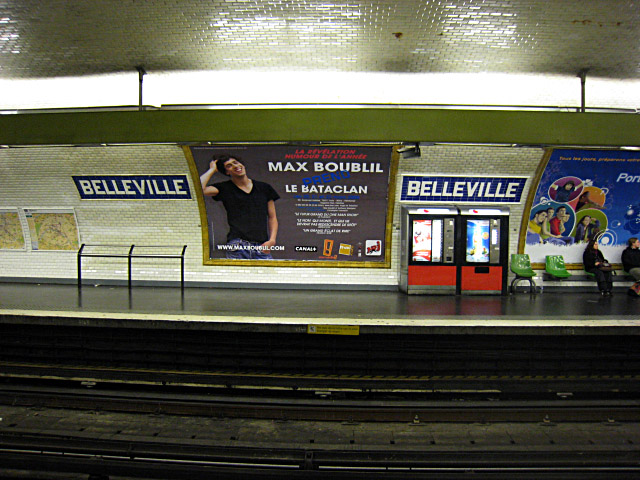 Nous prenons le métro