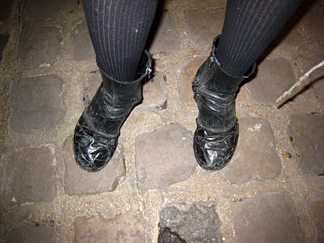 Les chaussures rafistolées d'Emma