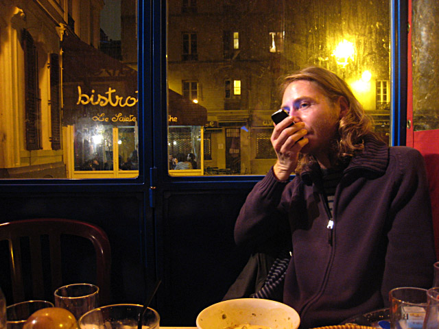 Jean-Baptiste téléphone