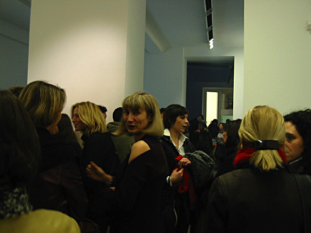 Je vais à un autre vernissage