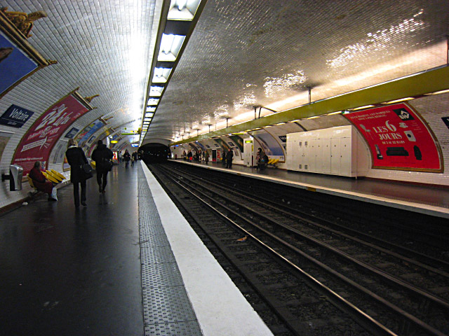 J'attends le métro