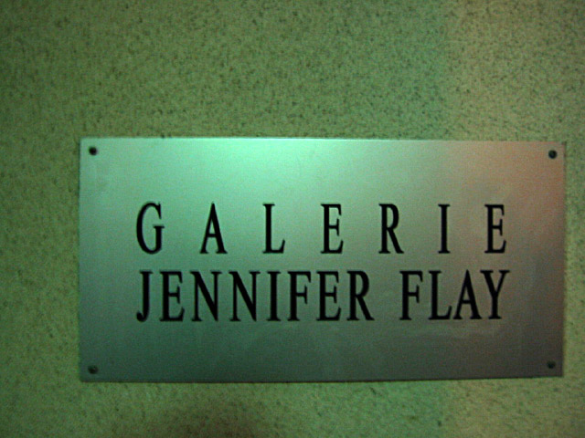 Nous allons dans une autre galerie