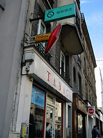 Je vais au tabac