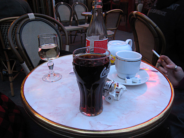 Nous buvons un dernier verre