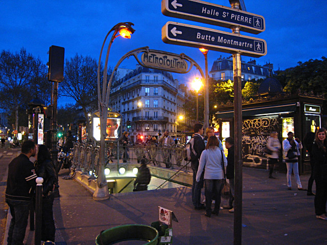 Nous prenons le métro
