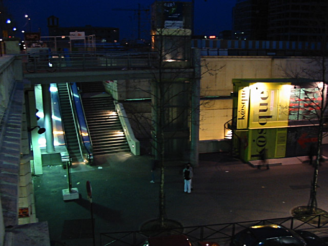 Je vais au métro