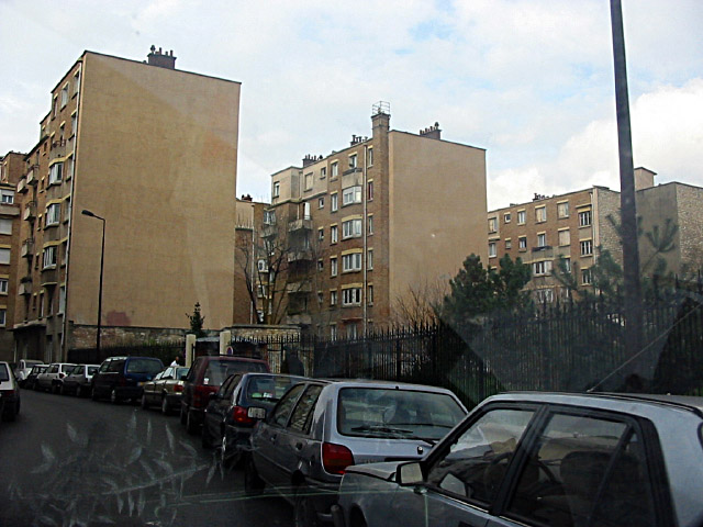 Nous arrivons chez moi