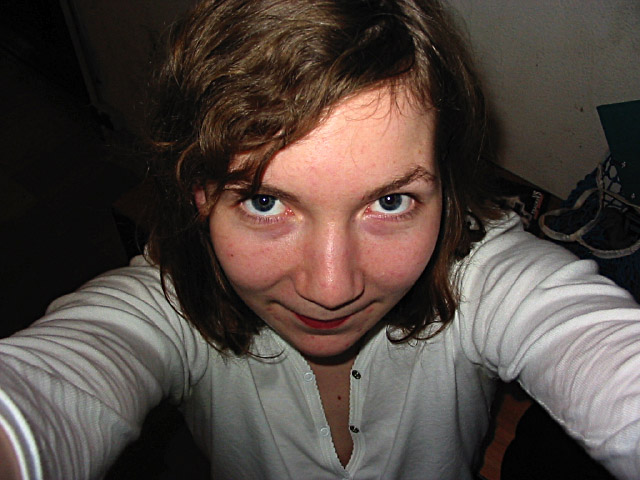 Je croise Amandine qui se prend en photo avec mon appareil