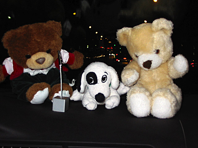 Nous rentrons chez moi en taxi