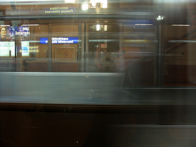 Le métro arrive