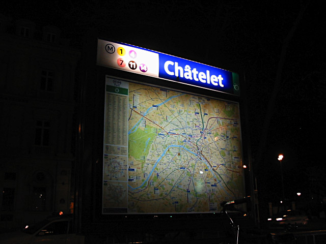 Je sors place du Chatelet