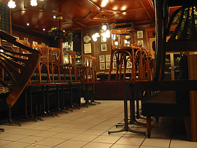 Le bar est en train de fermer