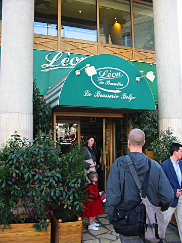 Nous allons chez Léon