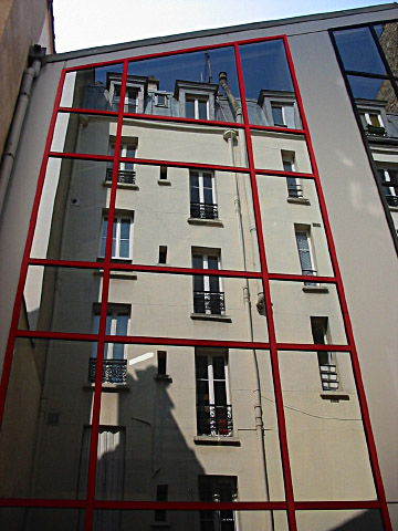 Dans la cour