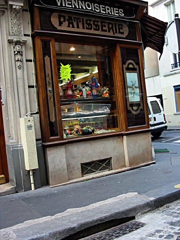 Je vais à la boulangerie acheter un coca