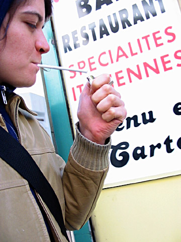 Sabine fume