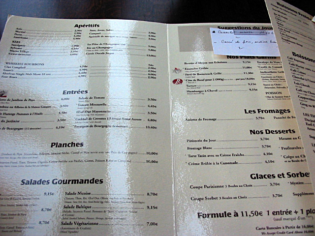 Nous allons manger à la Roseraie