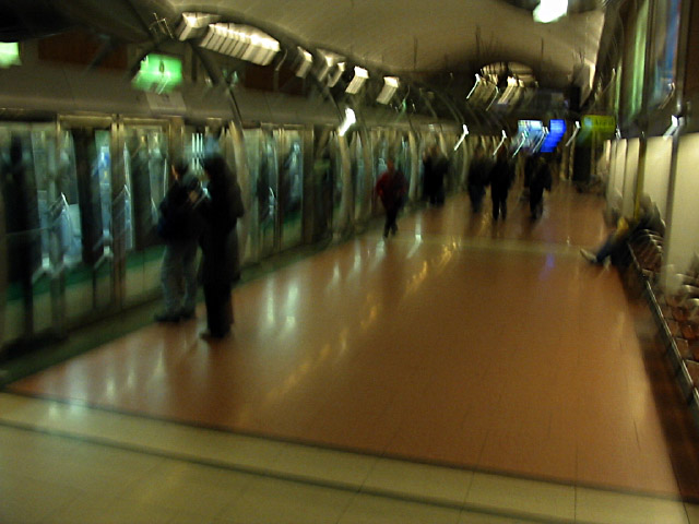 Je cours pour attraper le métro