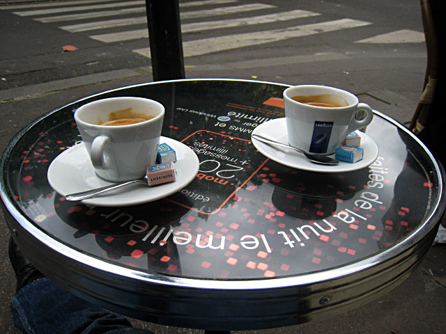 Nous buvons un café