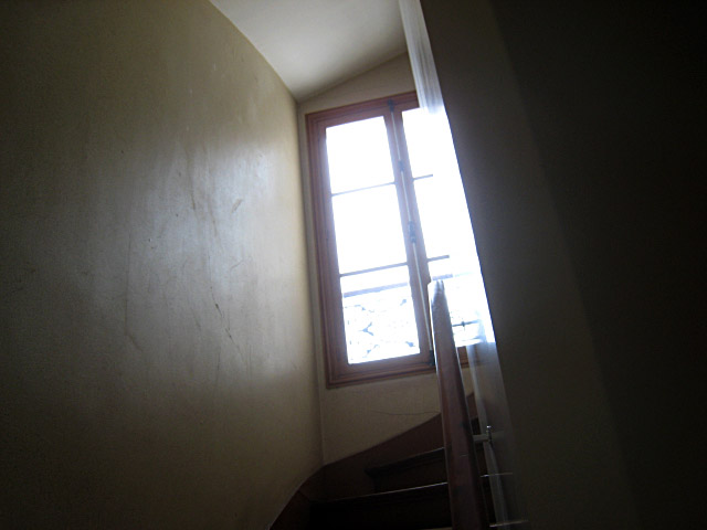 Je monte les escaliers