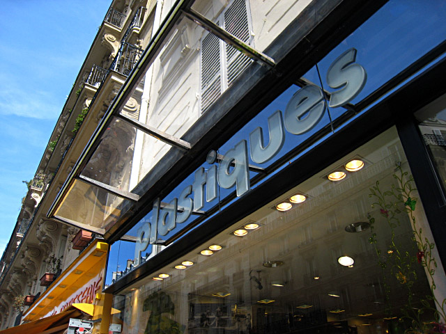 Nous allons dans une boutique
